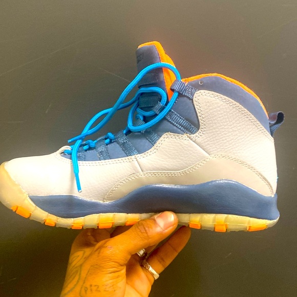 Jordan retro 10’s Bobcat’s size 5.5y